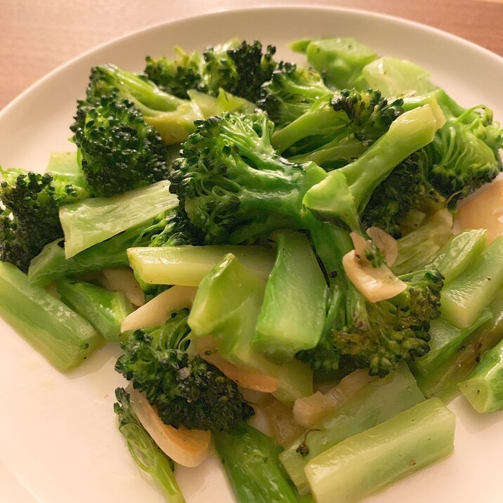 ブロッコリーのオイル蒸し レシピ 作り方 By まいこー 楽天レシピ